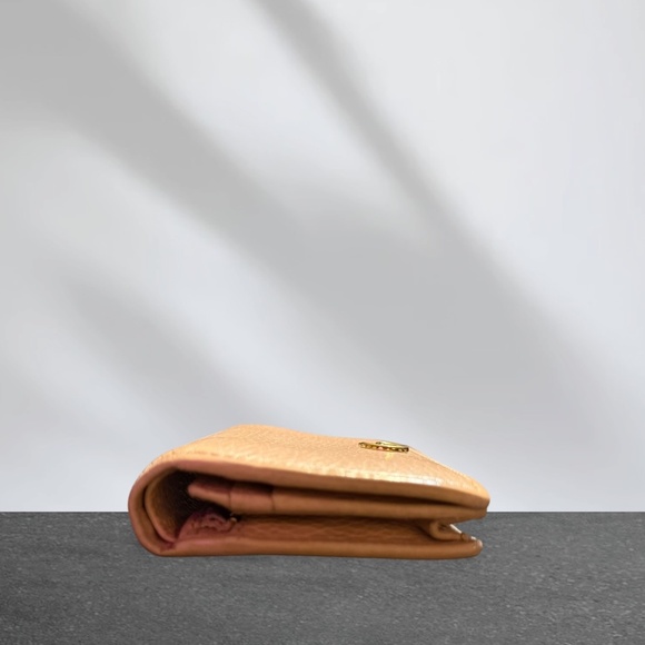 GUCCI GG PINK MARMONT GG LOGO SNAP WALLET - Picture 3 of 9